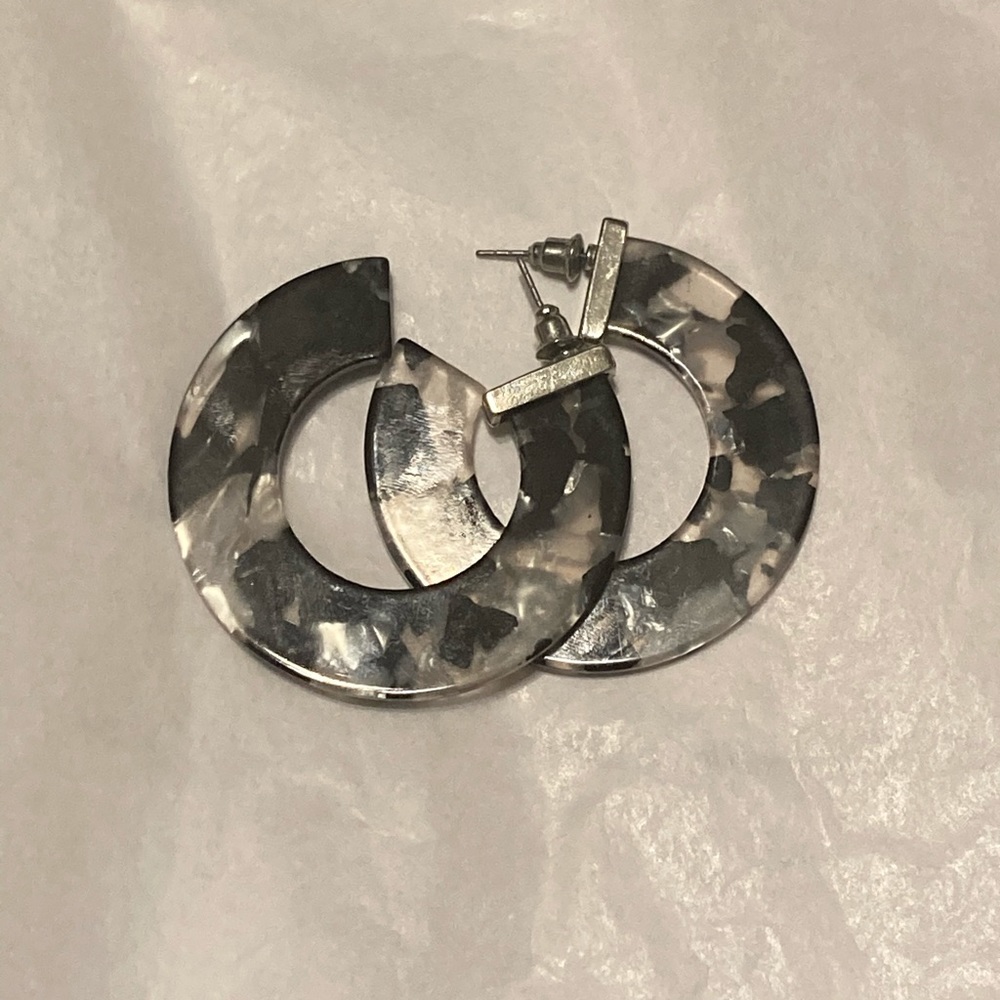 Black and white speckled earrings